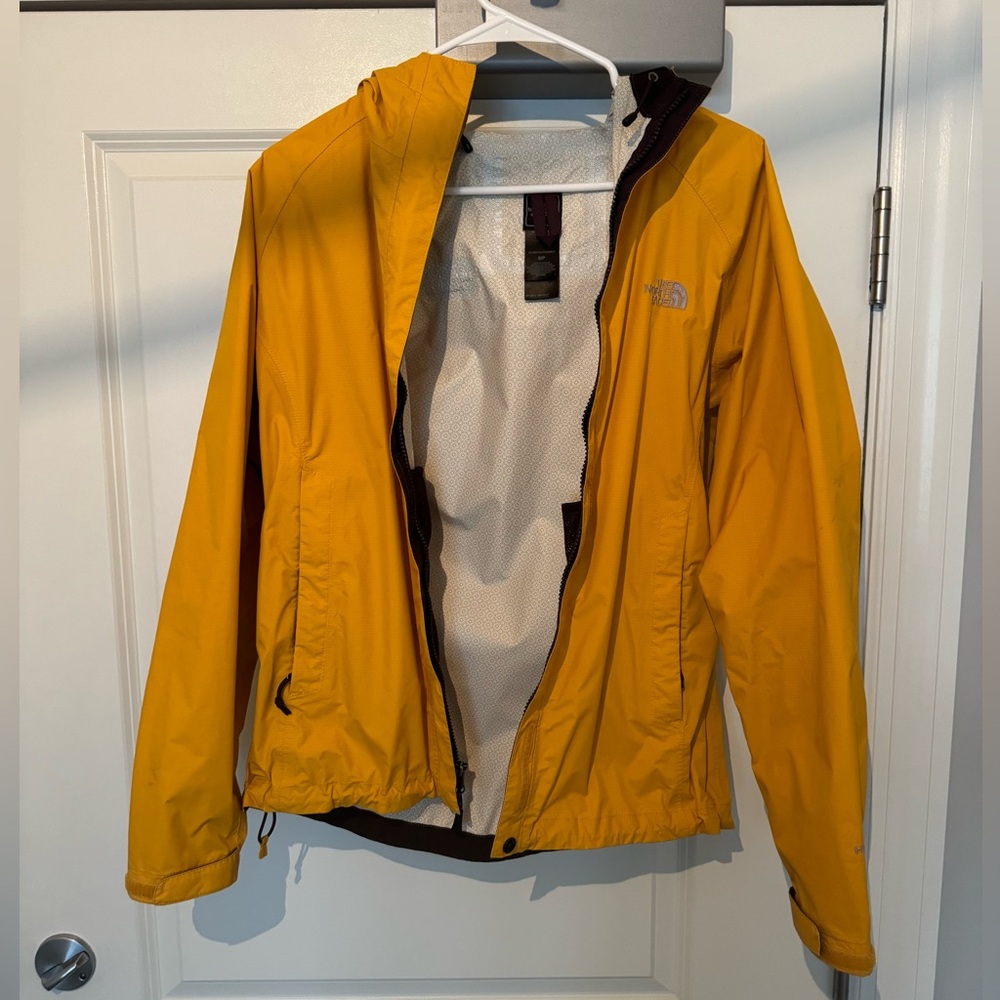The North Face Yellow Rain Jacket | S/P